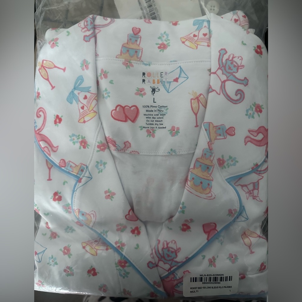 Roller Rabbit Pajama Set - Picture 4 of 5